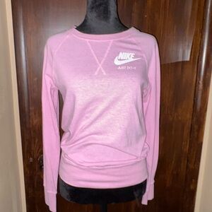 Nike Pink Long Sleeve Relaxed Sweatshirt